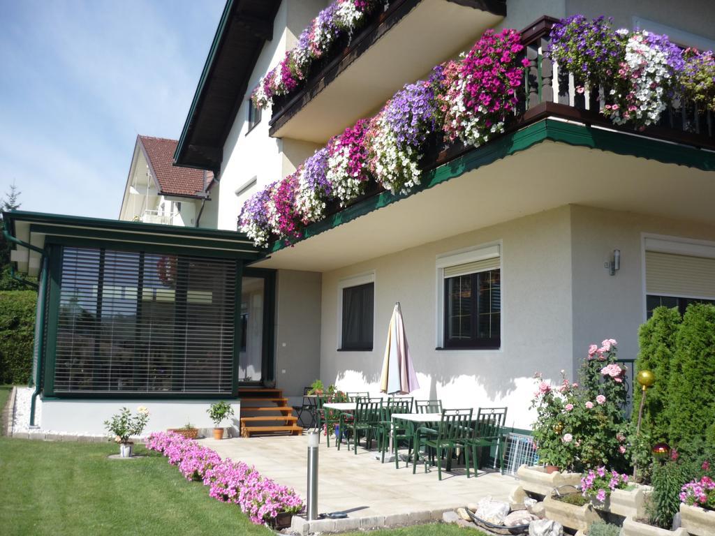 Landhaus Lassnig Moosburg Exterior photo